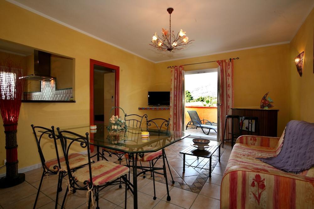 Hotel Du Pont De L'Oso Lecci Ngoại thất bức ảnh