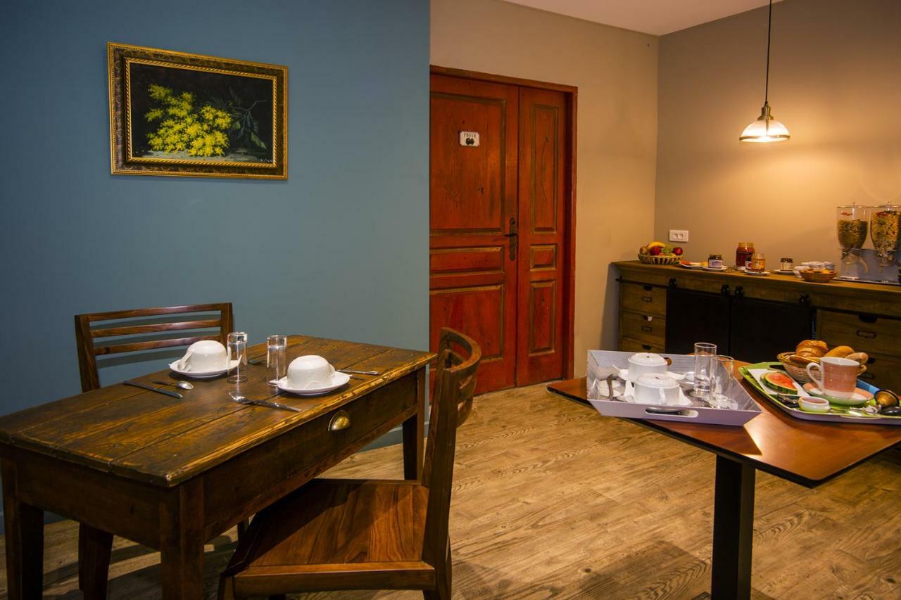Hotel Du Pont De L'Oso Lecci Ngoại thất bức ảnh