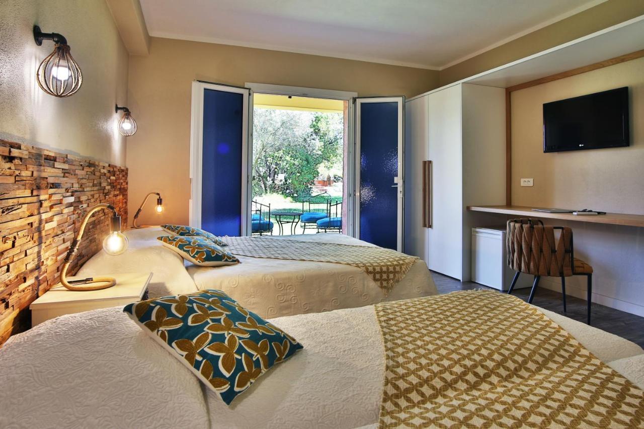 Hotel Du Pont De L'Oso Lecci Ngoại thất bức ảnh