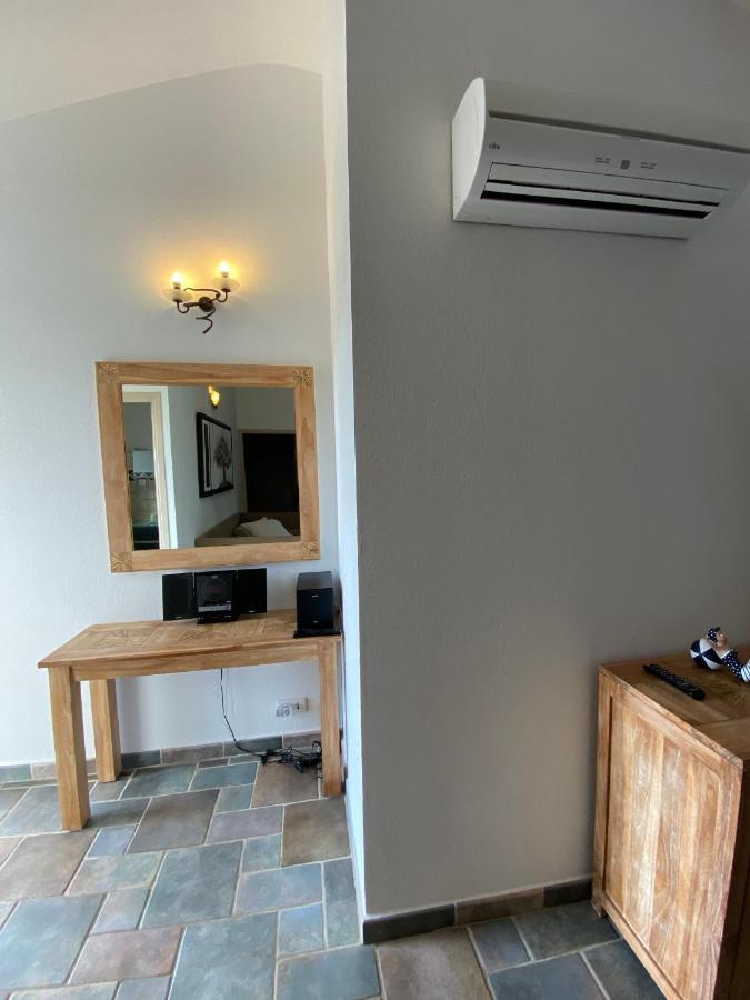 Hotel Du Pont De L'Oso Lecci Ngoại thất bức ảnh