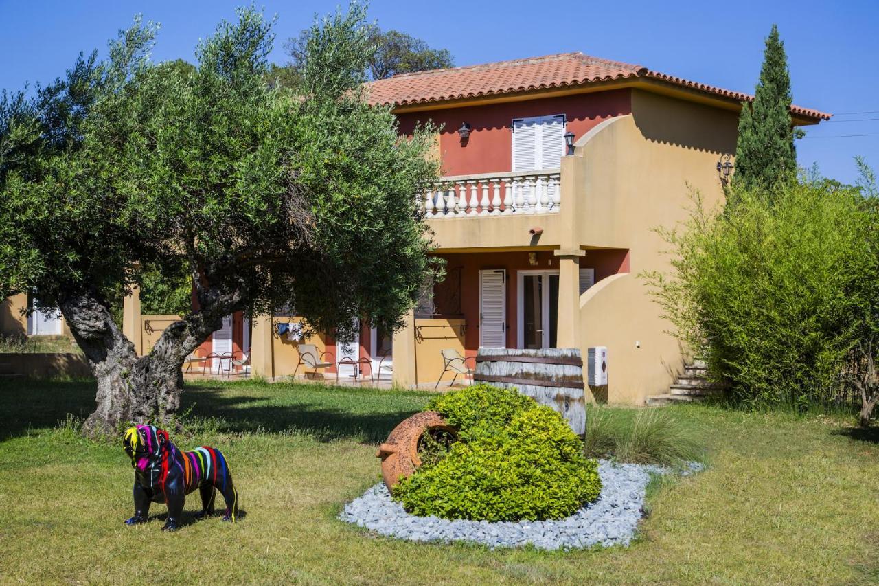 Hotel Du Pont De L'Oso Lecci Ngoại thất bức ảnh